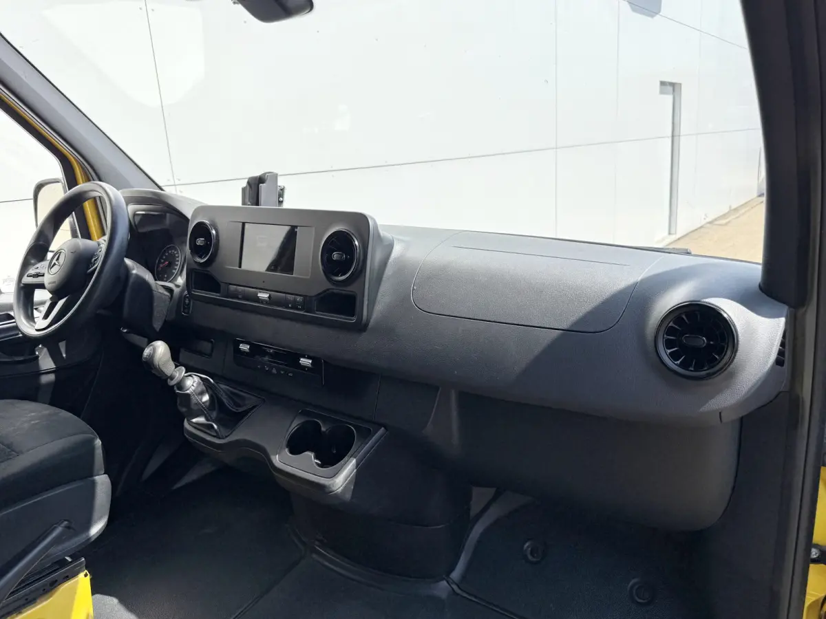 315 1.9 CDI Pakketbus L3H2 Tussenschot met deur LED Climate Control Cruise Control Carplay Camera