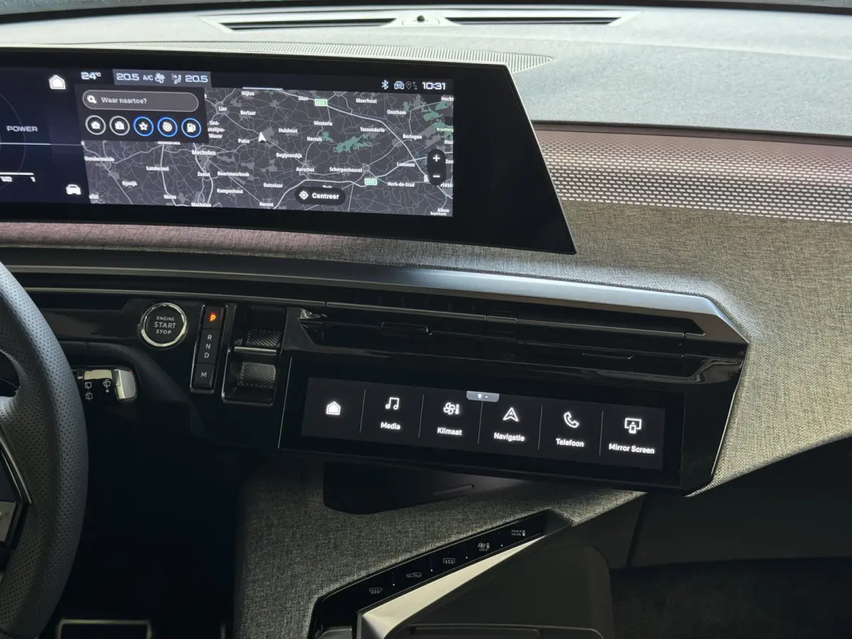 1.2 HYBRID 145 GT NIEUWE AUTO 7PERS OPENDAK STOEL/STUUR VERW. ELEK.KLEP LED 7P 7 Persoons