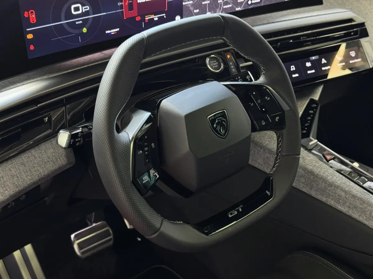 1.2 HYBRID 145 GT NIEUWE AUTO 7PERS OPENDAK STOEL/STUUR VERW. ELEK.KLEP LED 7P 7 Persoons