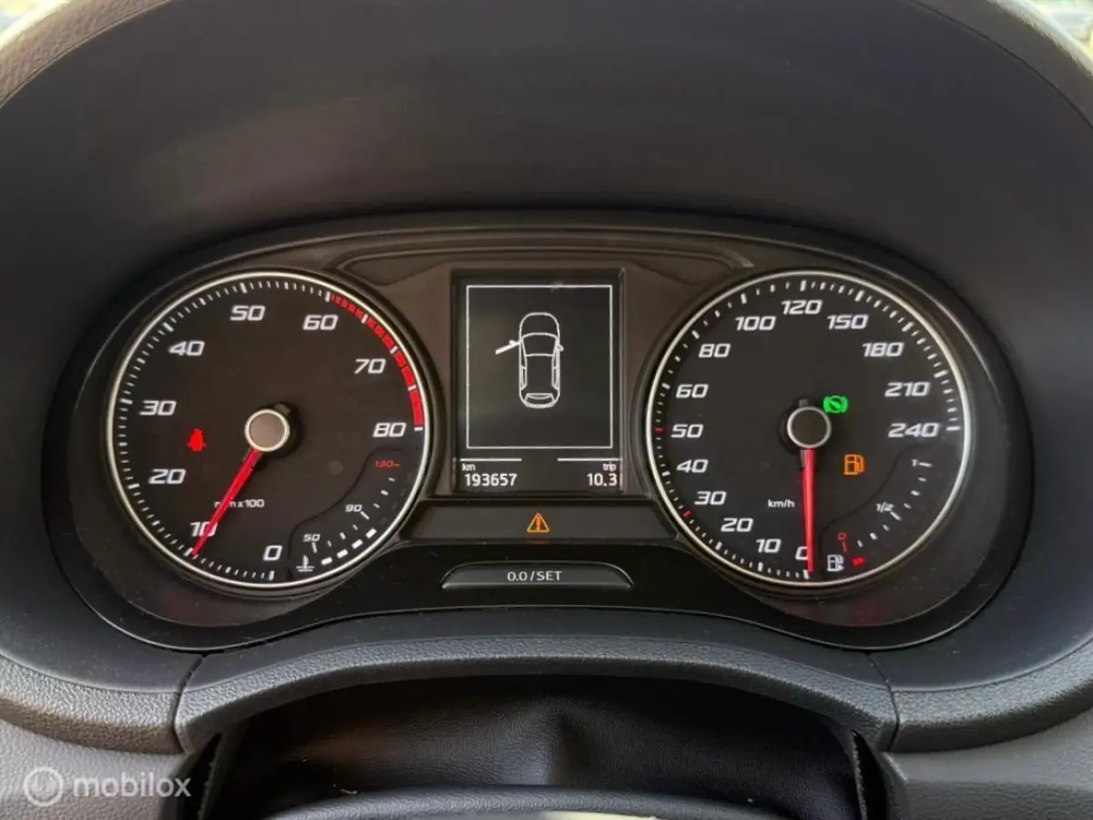 1.0 FR - Panoramadak - Automaat - Inruil
