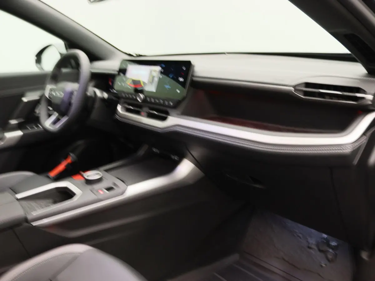 1.2 e-Hybrid First Edition | Tot 8 jaar garantie | Demo voordeel |