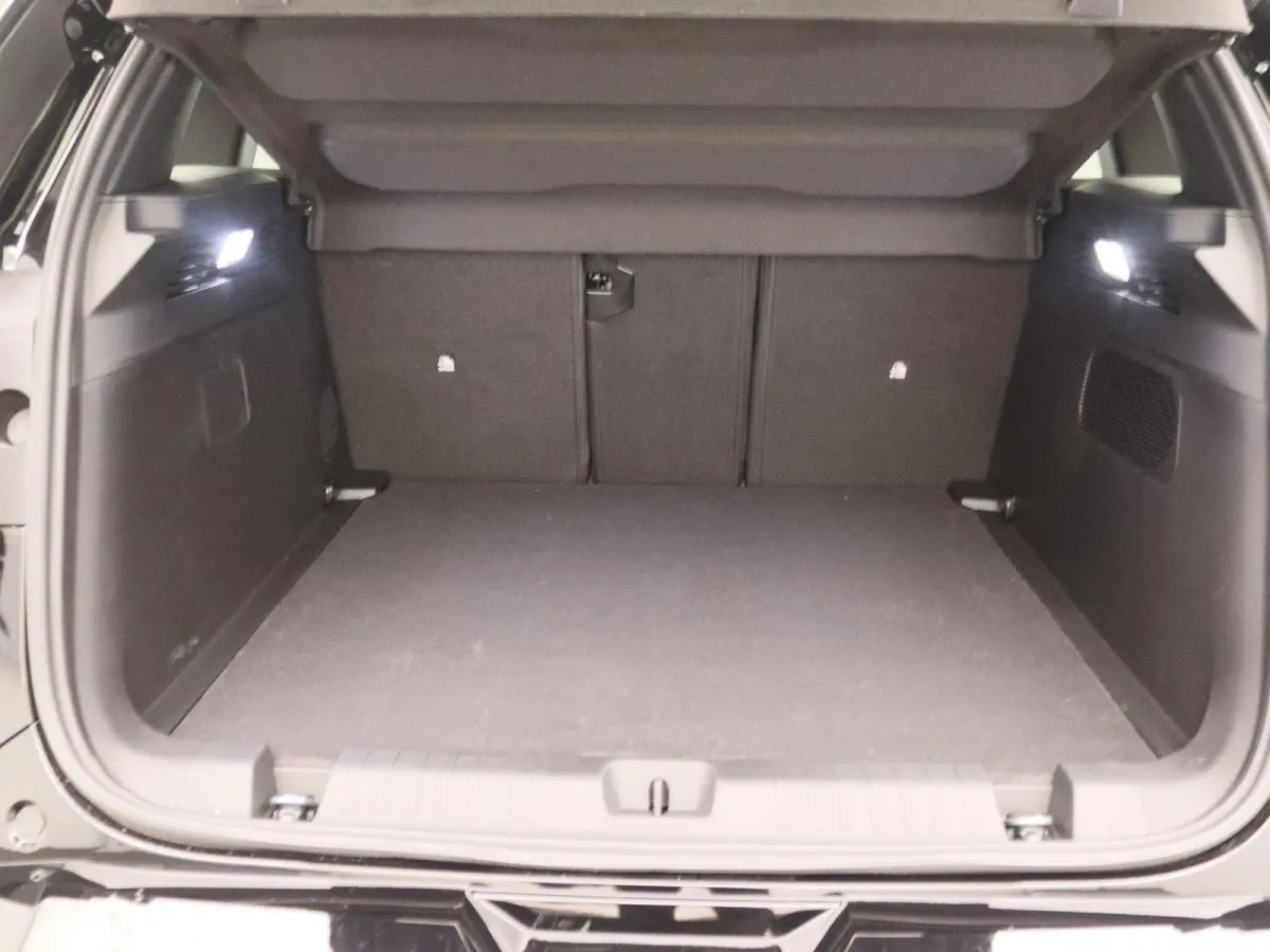 1.2 e-Hybrid First Edition | Tot 8 jaar garantie | Demo voordeel |