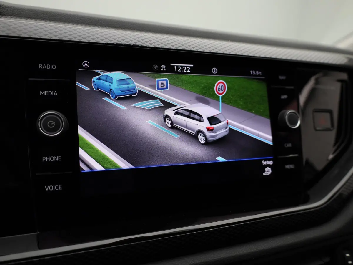 1.0 TSI Life Edition 95 PK | Demo | Parkeersensoren Achter | Achteruirijcamera | Privacy Glas | 15 Inch Velgen | Apple Carplay | Android Auto