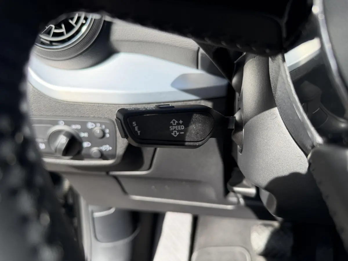 1.4 TFSI CoD pro Line | Cruise | Automaat | Zwart |
