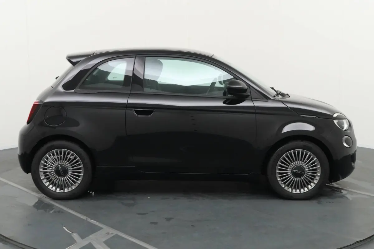 Icon 24 kWh | BTW | Nieuw | CarPlay |