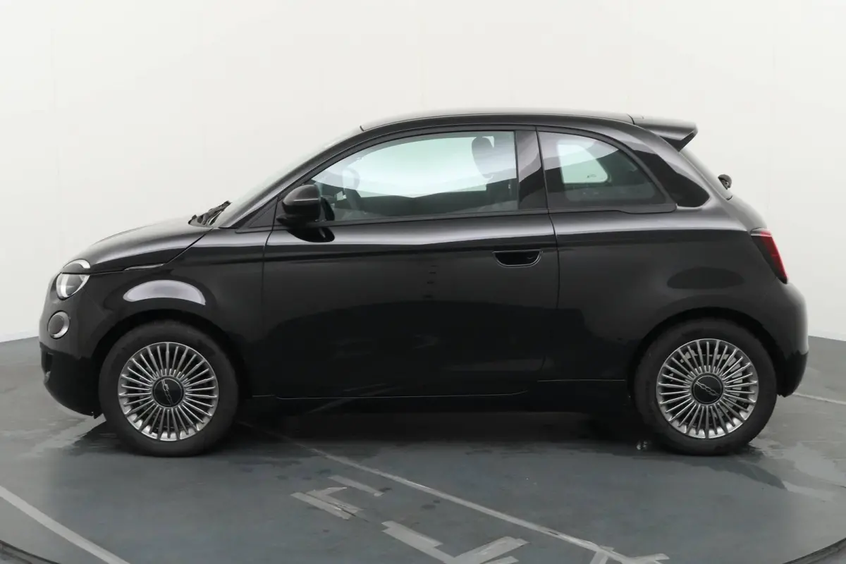 Icon 24 kWh | BTW | Nieuw | CarPlay |