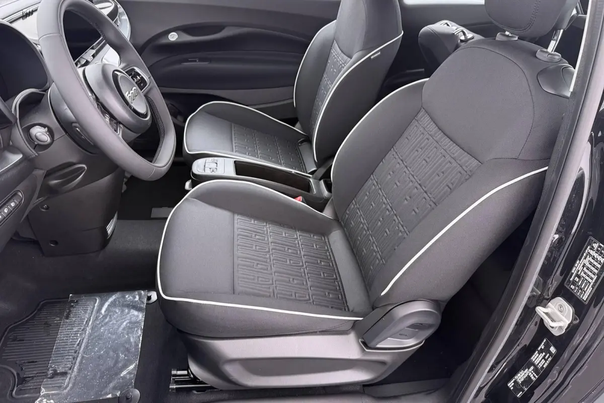 Icon 24 kWh | BTW | Nieuw | CarPlay |