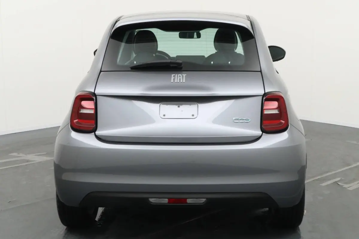 Icon 24 kWh | BTW | Nieuw | CarPlay |