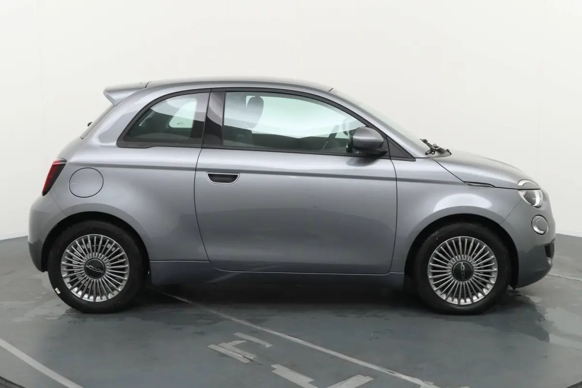 Icon 24 kWh | BTW | Nieuw | CarPlay |