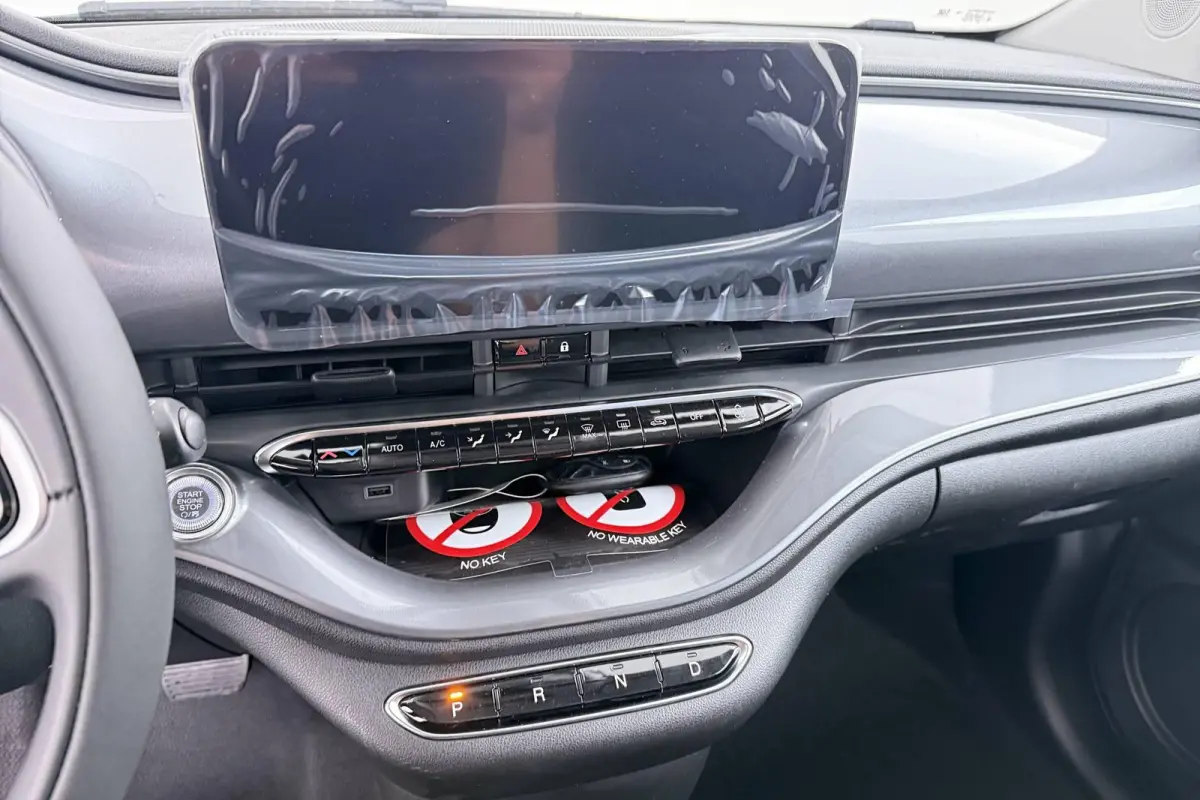 Icon 24 kWh | BTW | Nieuw | CarPlay |