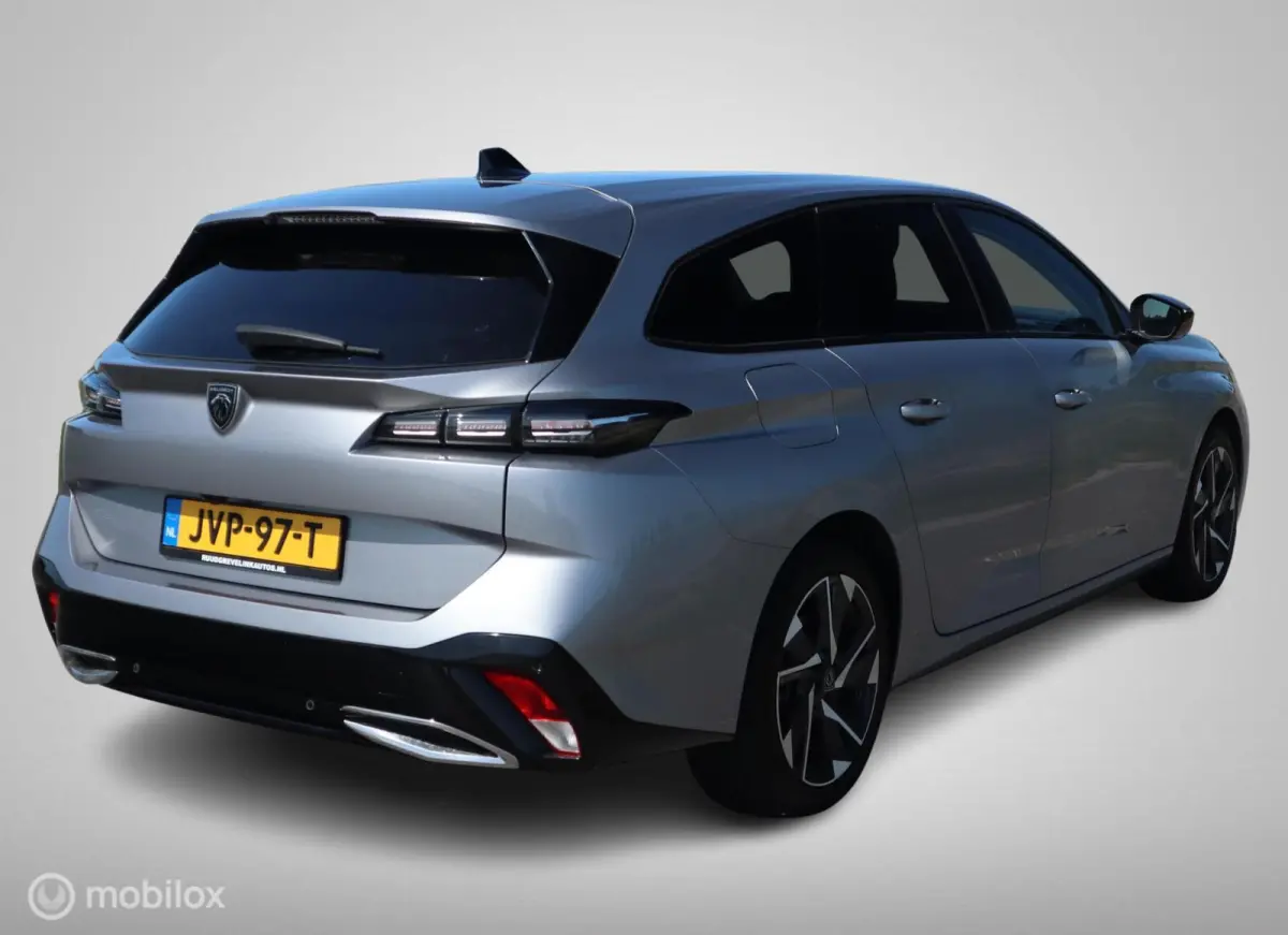 1.2 PT 131 PK AUTOMAAT/EAT8 Allure Pack|1/2Leer|Camera V+A|Stoelverw|17''LMV|DriverAssist|Carplay|DAB|Navi|Bomvol