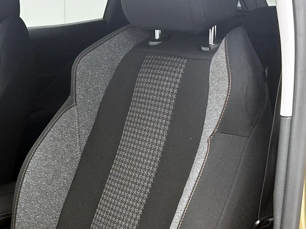 1.2 130pk Active | Navigatie | Climate Control | Cruise Control | Camera | 17"LMV | Apple Carplay/Android Auto |