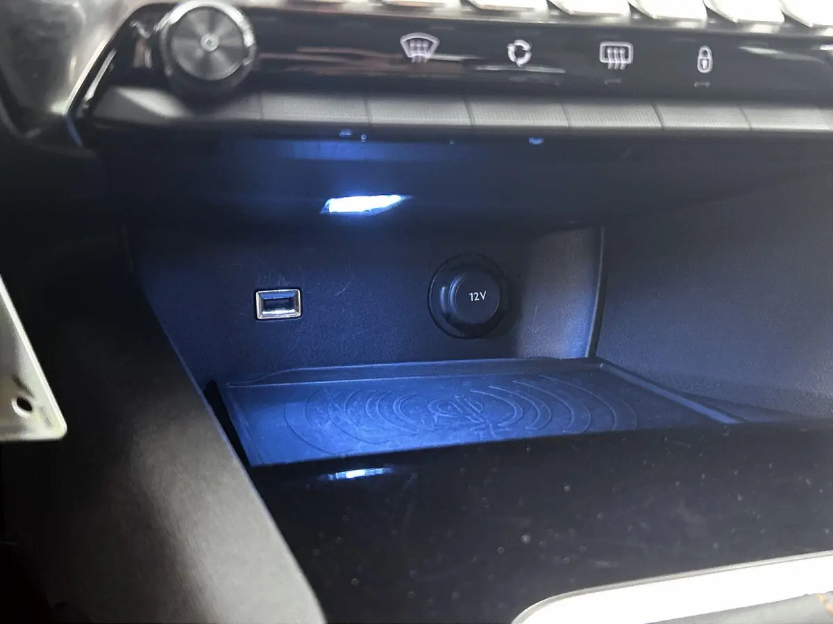 1.2 130pk Active | Navigatie | Climate Control | Cruise Control | Camera | 17"LMV | Apple Carplay/Android Auto |