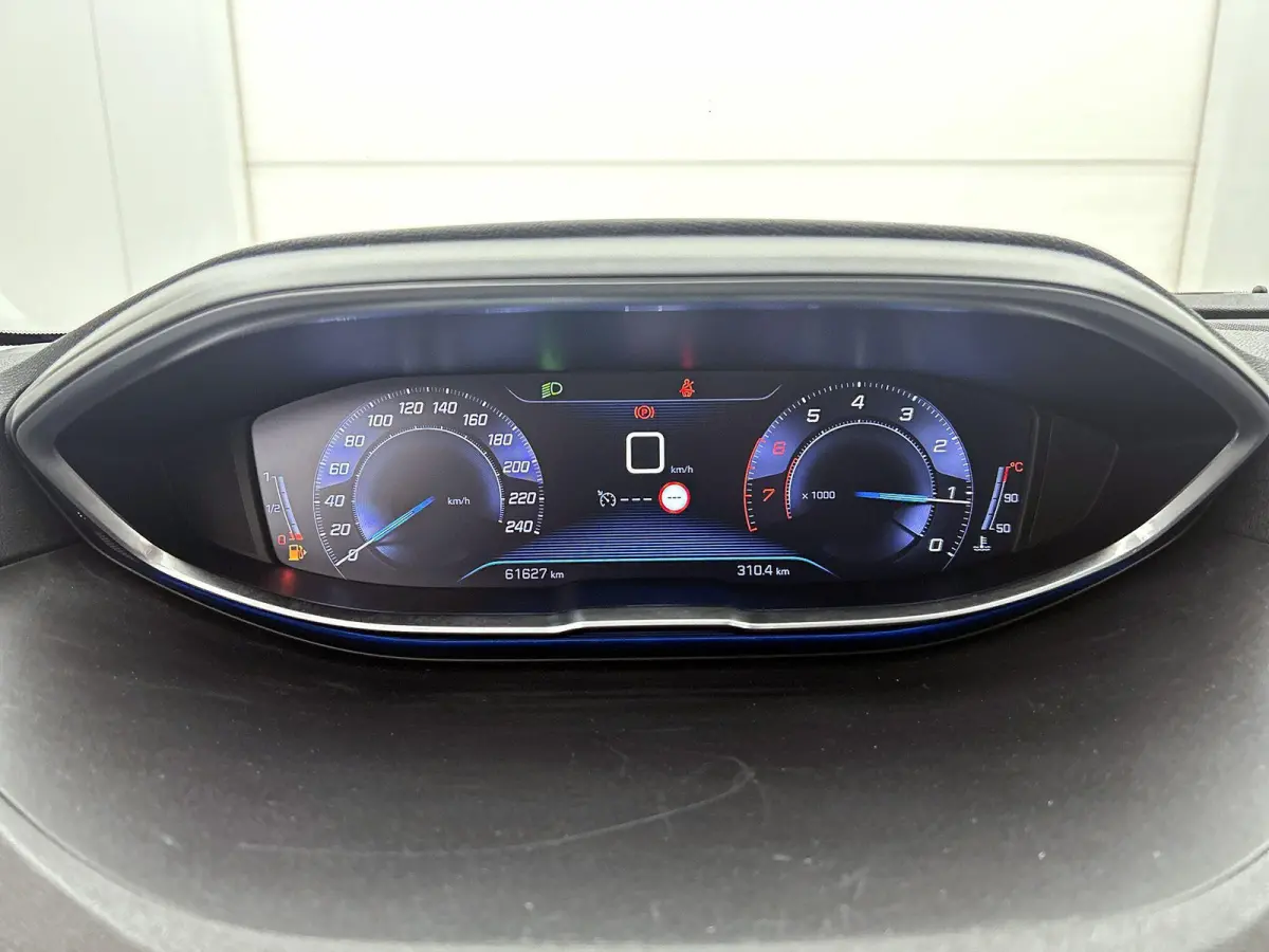 1.2 130pk Active | Navigatie | Climate Control | Cruise Control | Camera | 17"LMV | Apple Carplay/Android Auto |