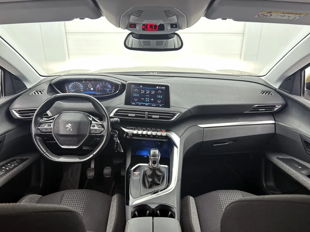 1.2 130pk Active | Navigatie | Climate Control | Cruise Control | Camera | 17"LMV | Apple Carplay/Android Auto |