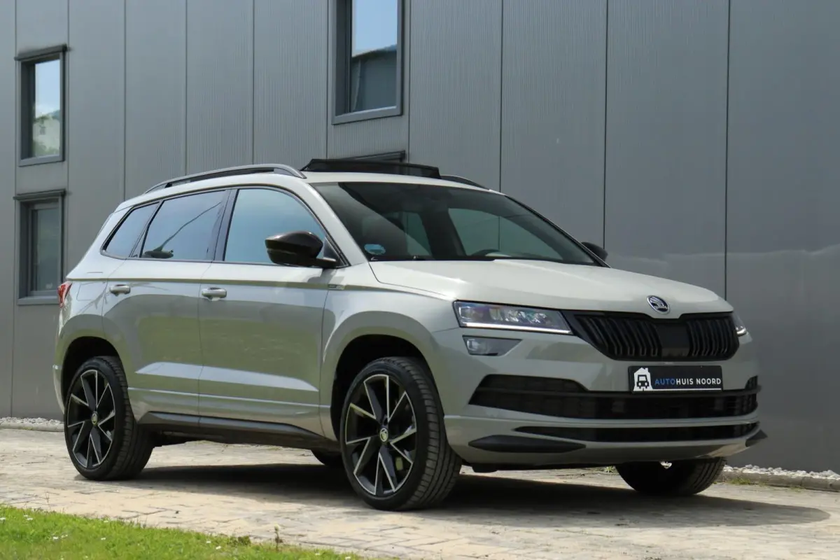 1.5 TSI / 150 PK / DSG / Sportline / Panorama / Trekhaak / Camera / Cruise Control / 19"