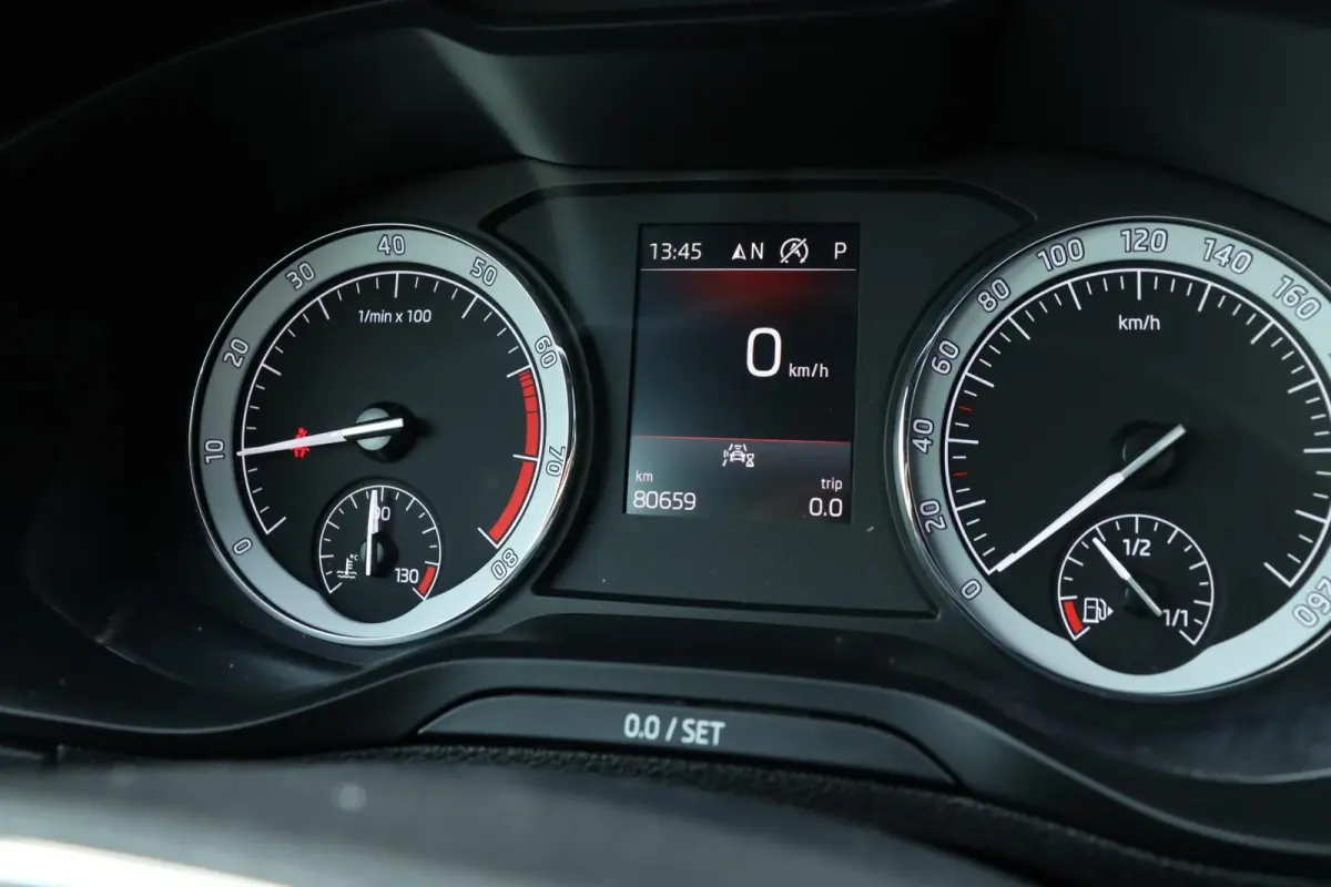1.5 TSI / 150 PK / DSG / Sportline / Panorama / Trekhaak / Camera / Cruise Control / 19"