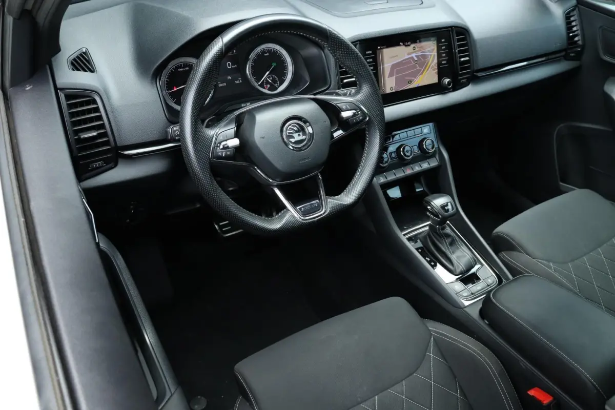 1.5 TSI / 150 PK / DSG / Sportline / Panorama / Trekhaak / Camera / Cruise Control / 19"