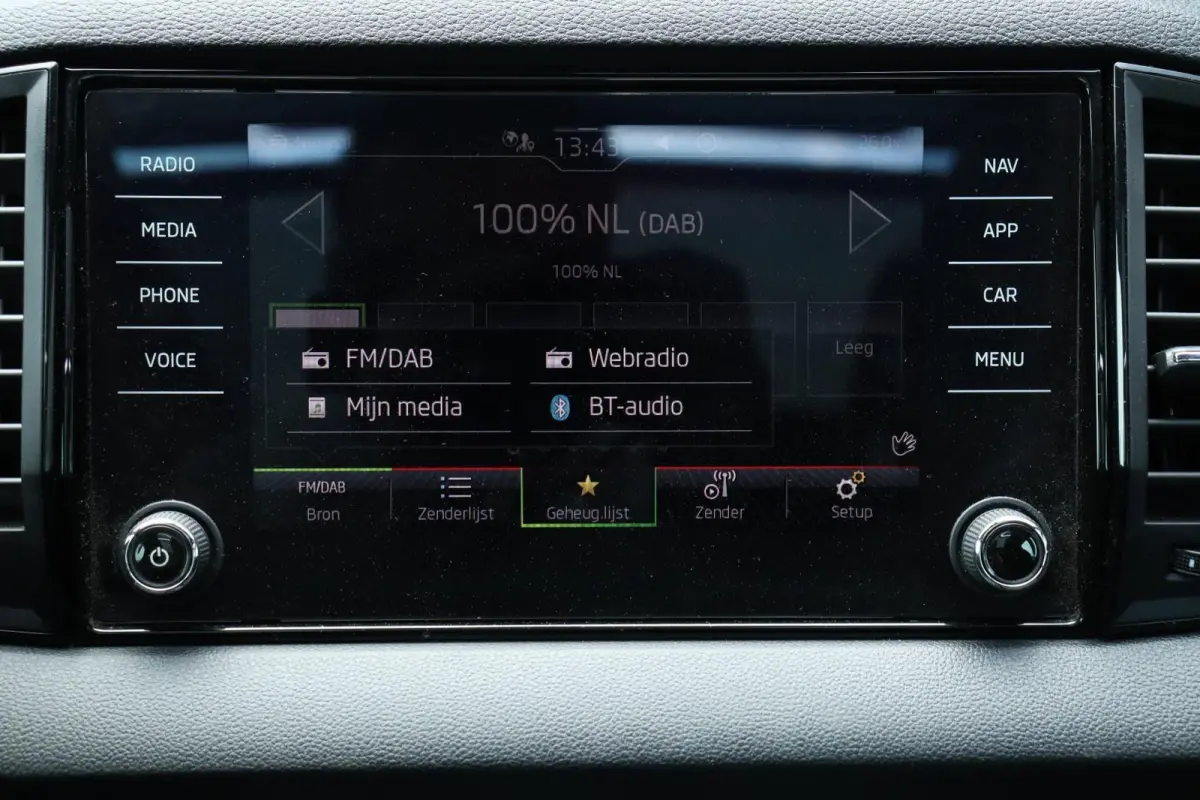 1.5 TSI / 150 PK / DSG / Sportline / Panorama / Trekhaak / Camera / Cruise Control / 19"