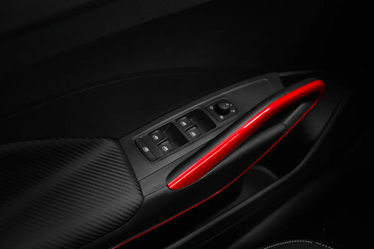 Monte Carlo | Achteruitrijcamera | Cruise control met speedlimiter | Driver Activity Assistant, vermoeidheid waarschuwingssysteem
