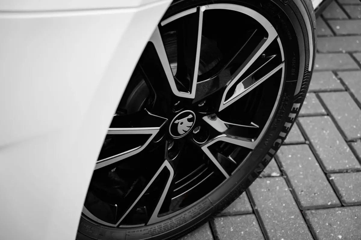 Monte Carlo | Achteruitrijcamera | Cruise control met speedlimiter | Driver Activity Assistant, vermoeidheid waarschuwingssysteem