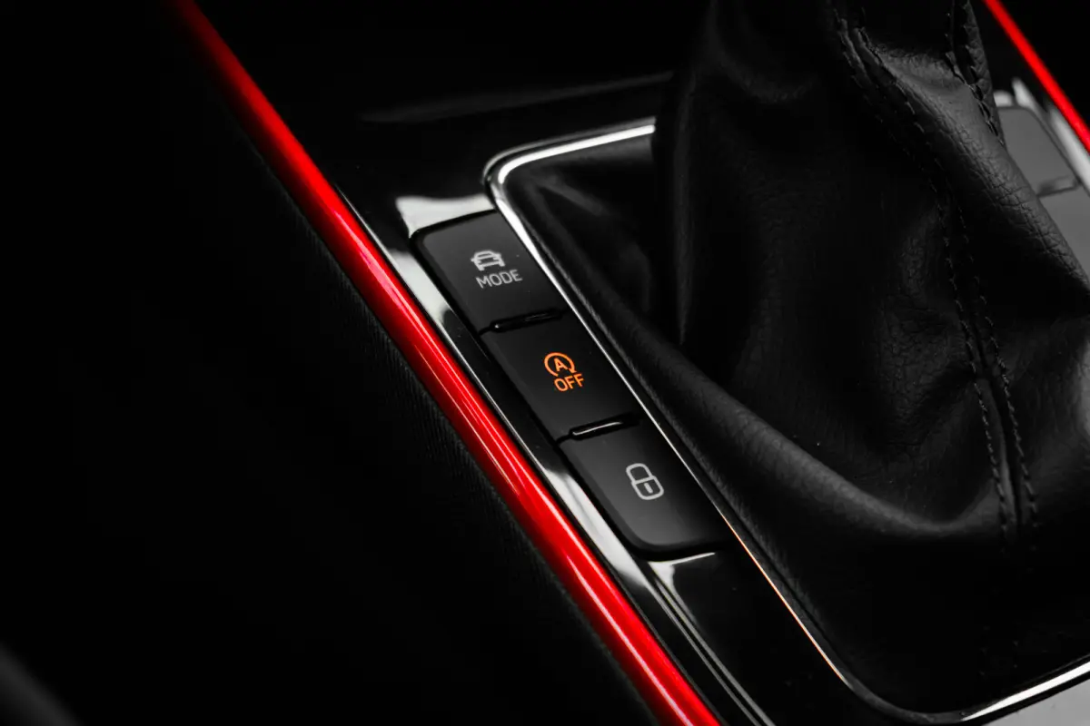 Monte Carlo | Achteruitrijcamera | Cruise control met speedlimiter | Driver Activity Assistant, vermoeidheid waarschuwingssysteem