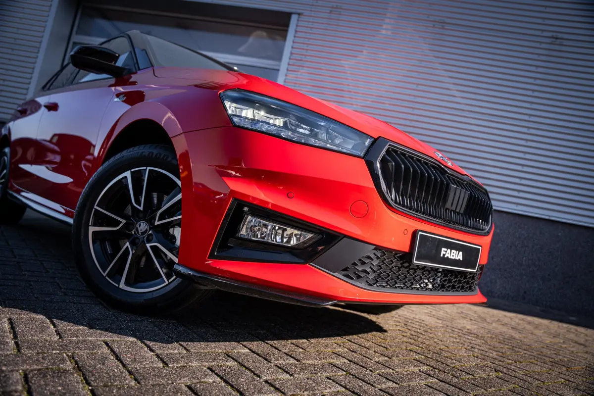 Monte Carlo | Achteruitrijcamera | Cruise control met speedlimiter | Driver Activity Assistant, vermoeidheid waarschuwingssysteem
