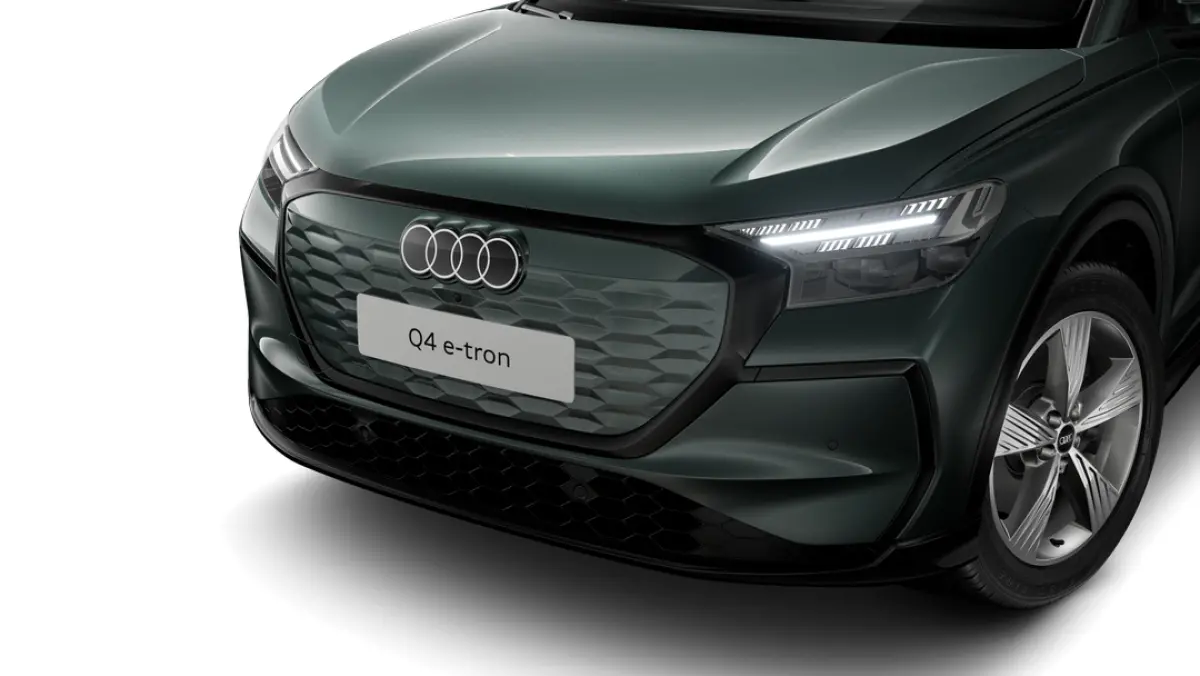 S edition | Achterklep, automatisch bedienbaar | Achteruitrijcamera | Adaptive cruise control