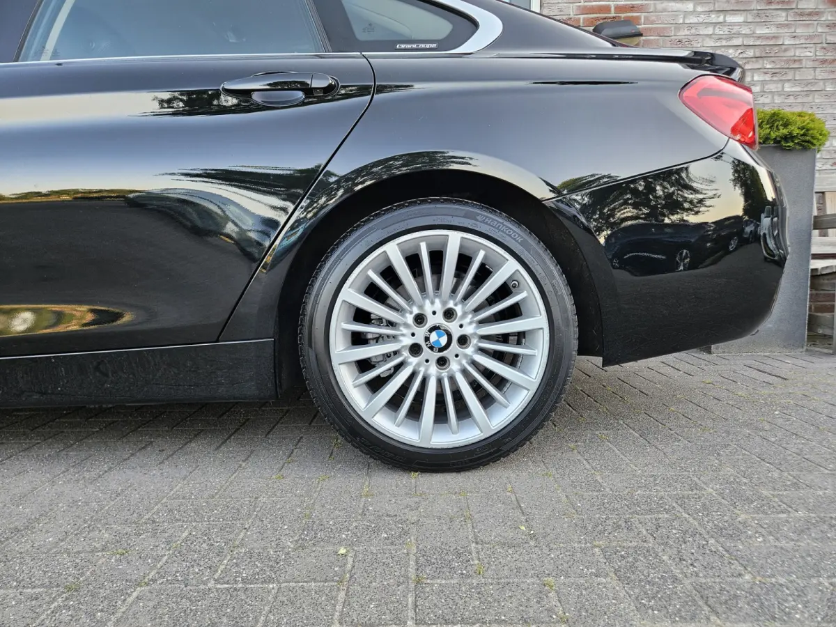 418i High Executive Automaat! Leer! LED! Navigatie! NAP! Mooie/Nette Auto!