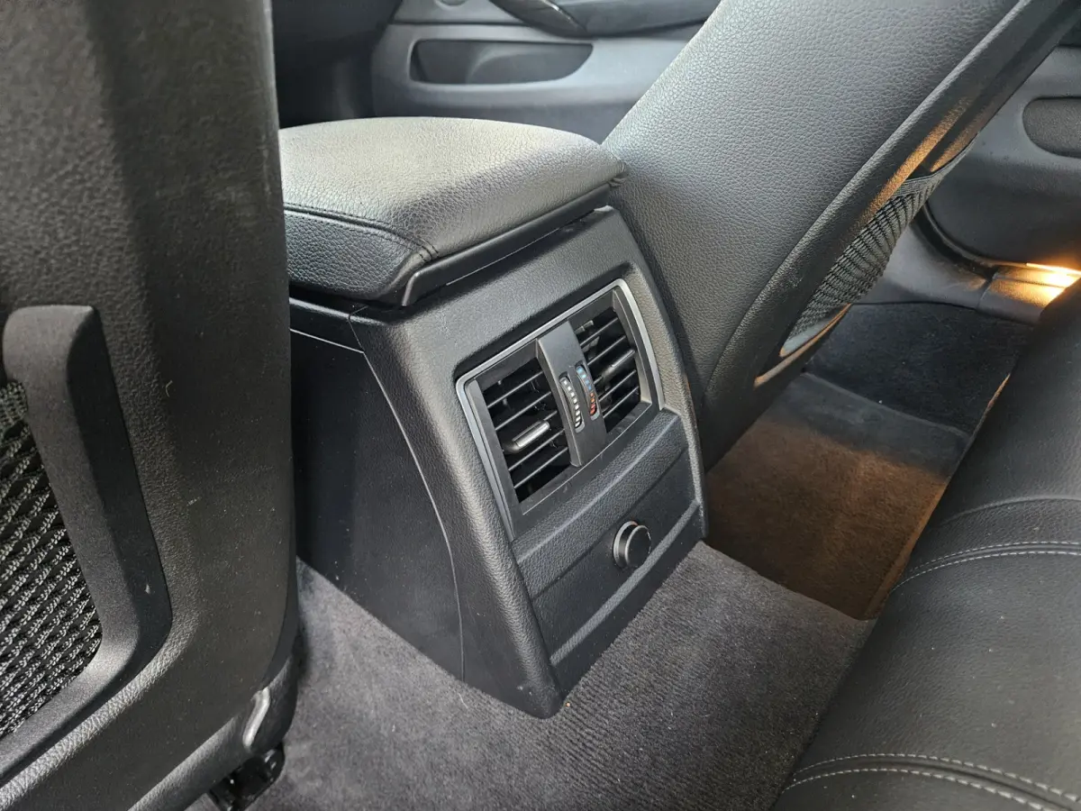 418i High Executive Automaat! Leer! LED! Navigatie! NAP! Mooie/Nette Auto!