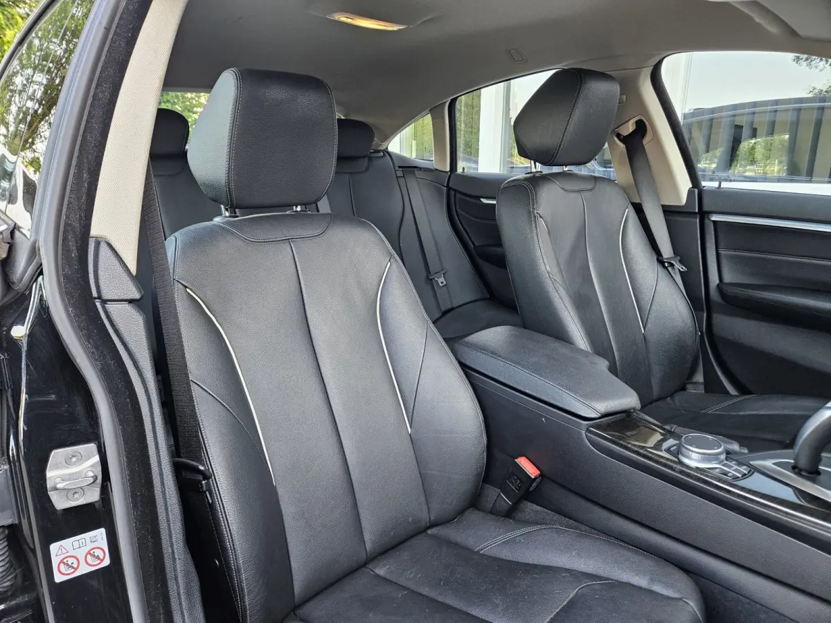 418i High Executive Automaat! Leer! LED! Navigatie! NAP! Mooie/Nette Auto!