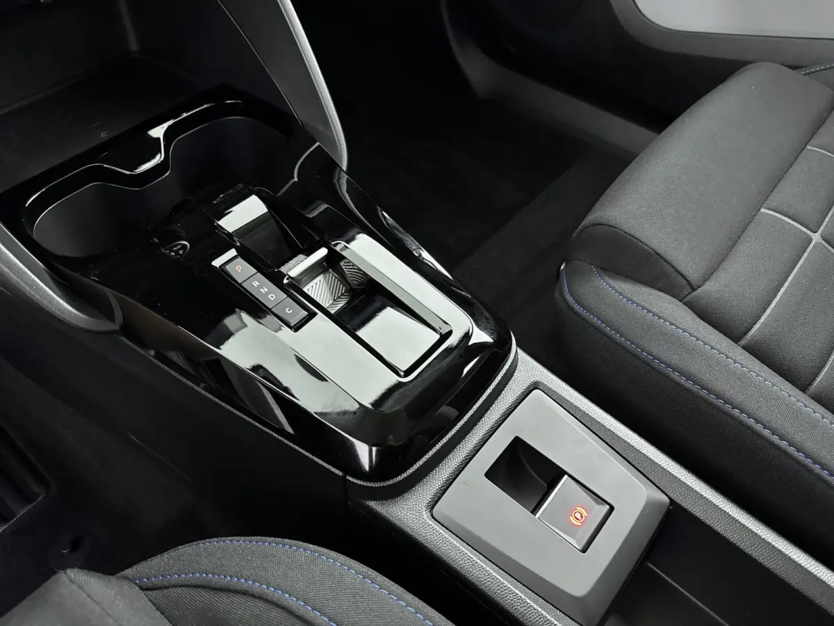 Business 113pk Comfort Range 44 kWh | Navigatie | Parkeersensoren |