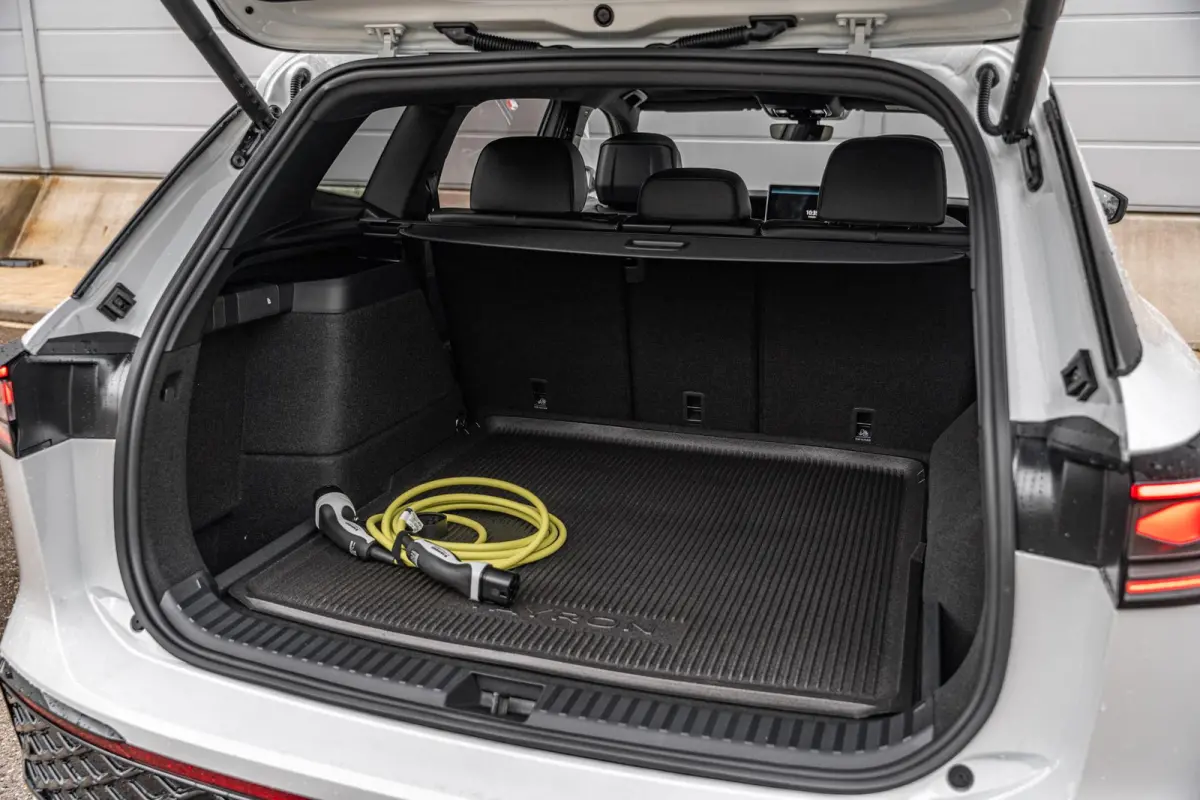 1.5 eHybrid 272pk DSG R-Line Edition | Panoramadak | Trekhaak | Massage | Harman Kardon Audio