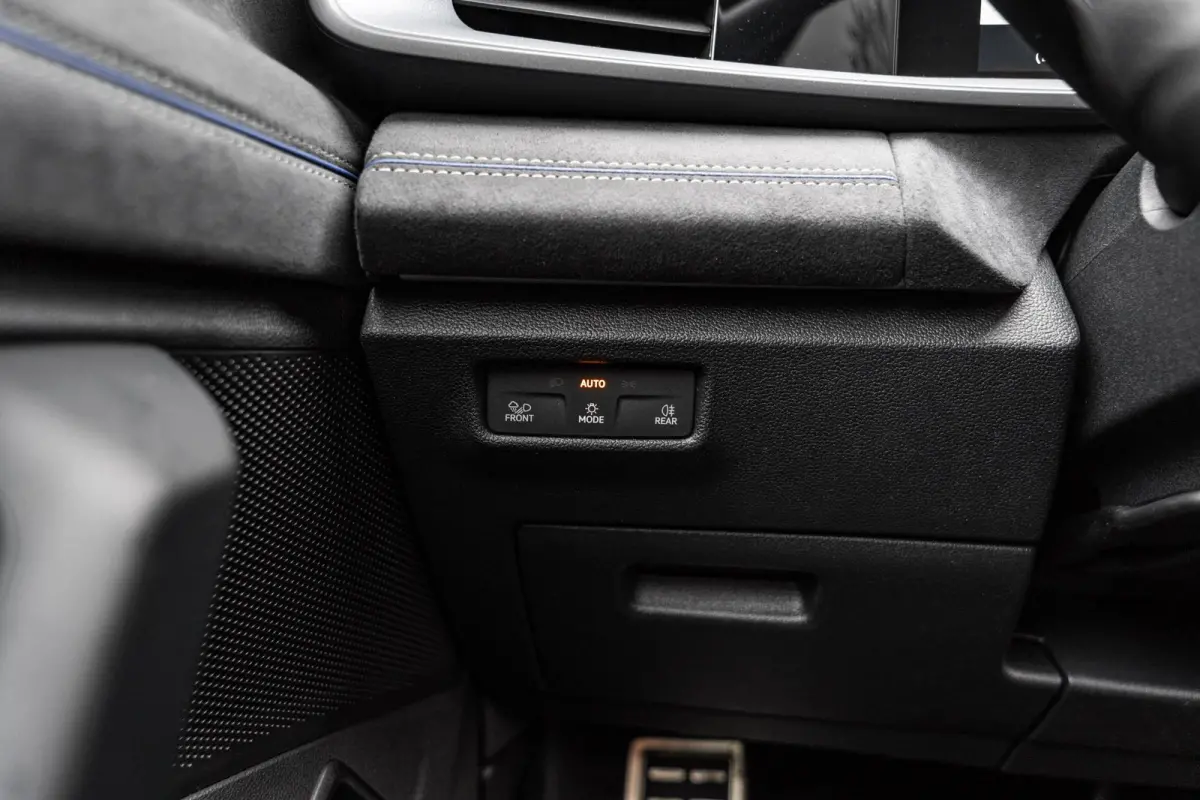 1.5 eHybrid 272pk DSG R-Line Edition | Panoramadak | Trekhaak | Massage | Harman Kardon Audio