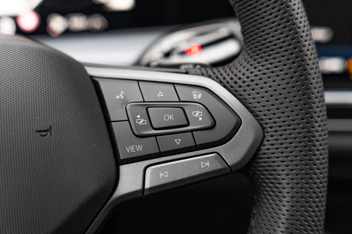 1.5 eHybrid 272pk DSG R-Line Edition | Panoramadak | Trekhaak | Massage | Harman Kardon Audio