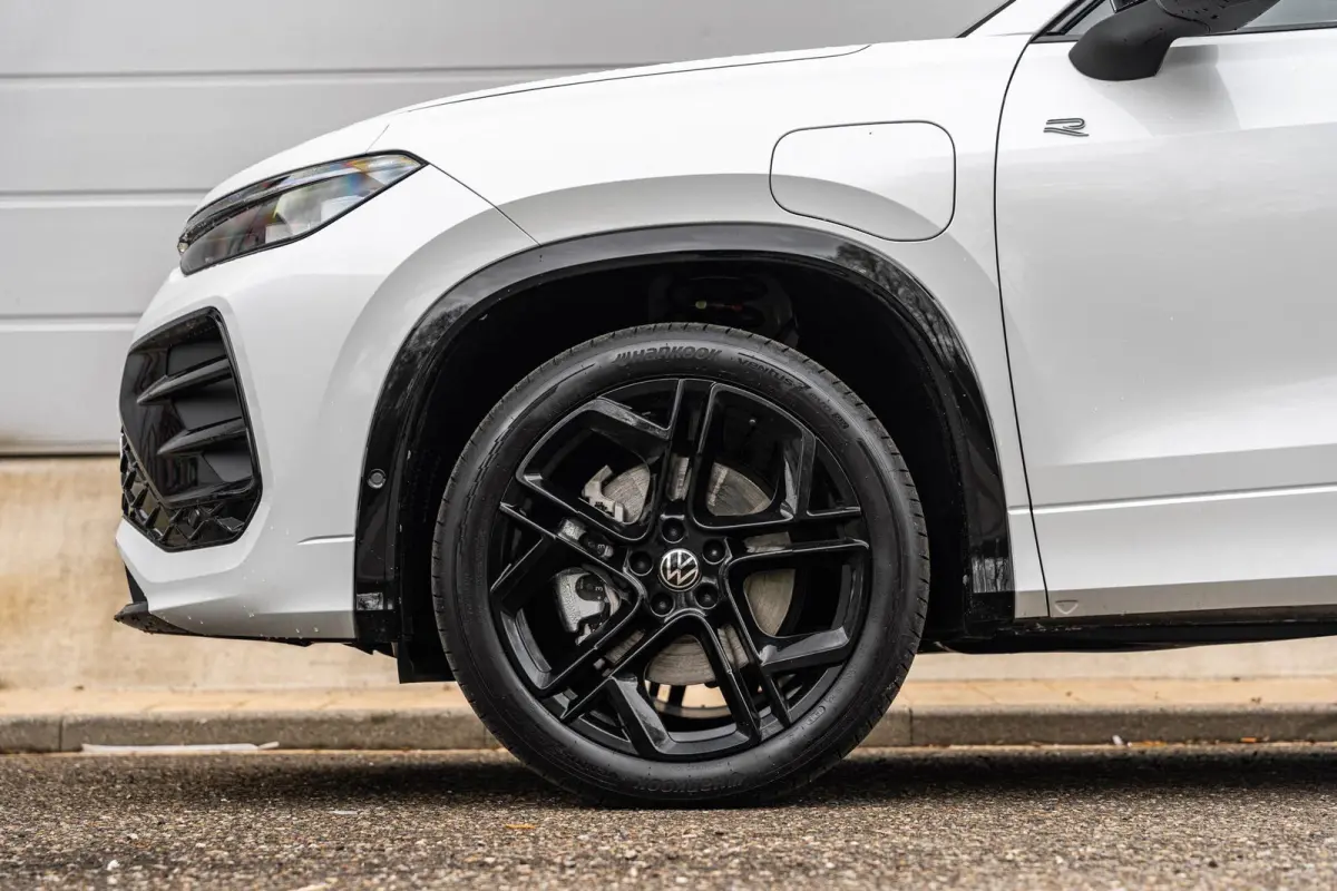 1.5 eHybrid 272pk DSG R-Line Edition | Panoramadak | Trekhaak | Massage | Harman Kardon Audio
