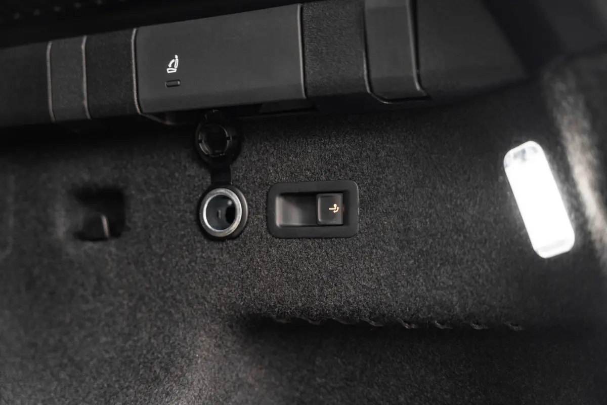 1.5 eHybrid 272pk DSG R-Line Edition | Panoramadak | Trekhaak | Massage | Harman Kardon Audio