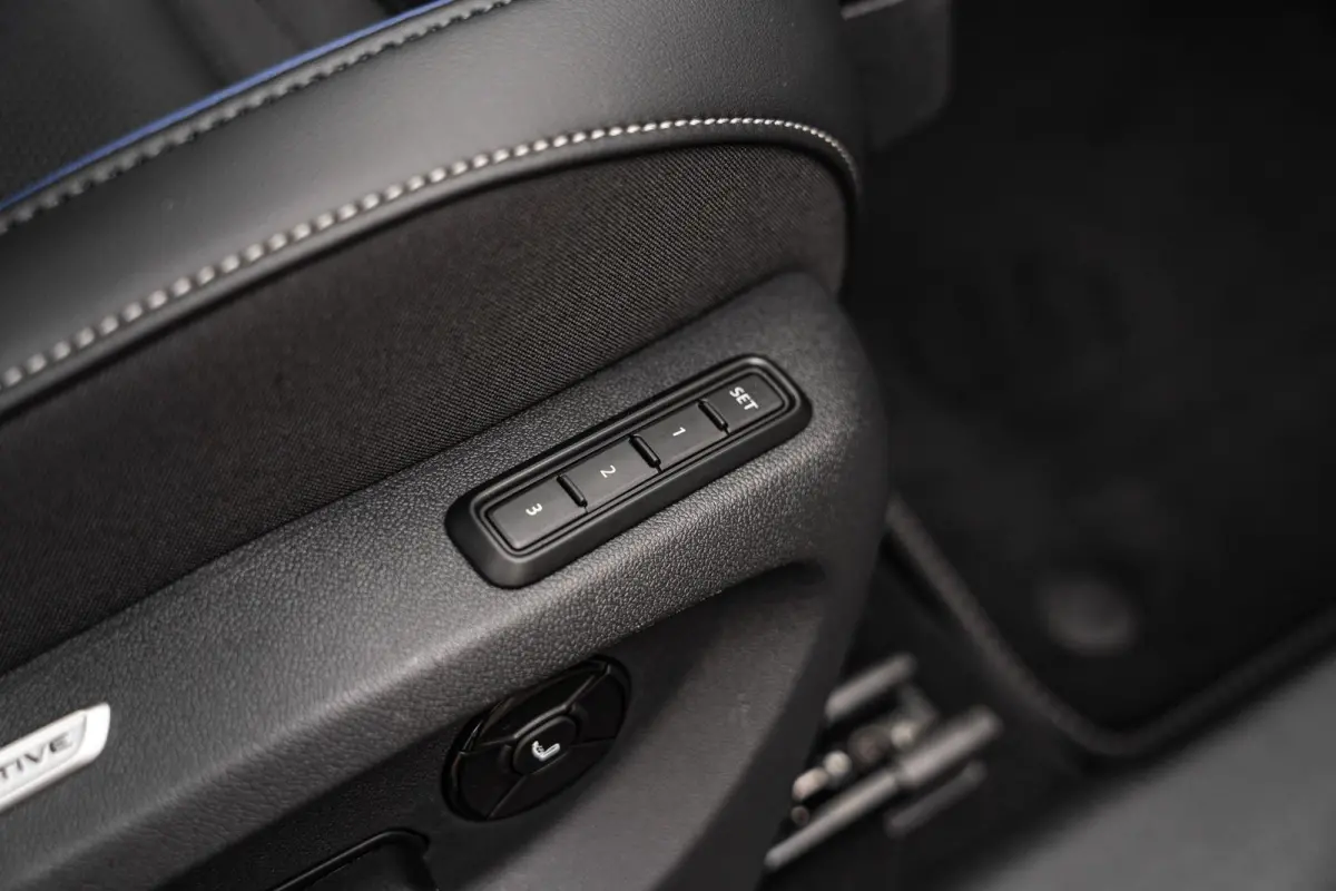 1.5 eHybrid 272pk DSG R-Line Edition | Panoramadak | Trekhaak | Massage | Harman Kardon Audio