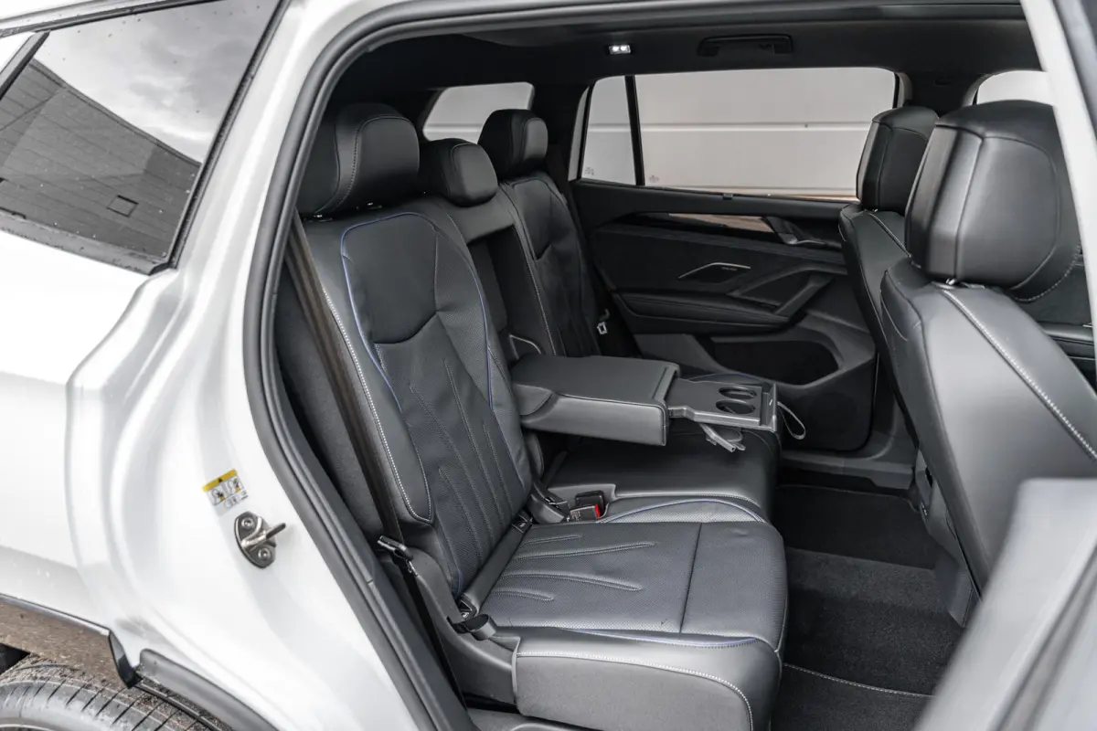 1.5 eHybrid 272pk DSG R-Line Edition | Panoramadak | Trekhaak | Massage | Harman Kardon Audio