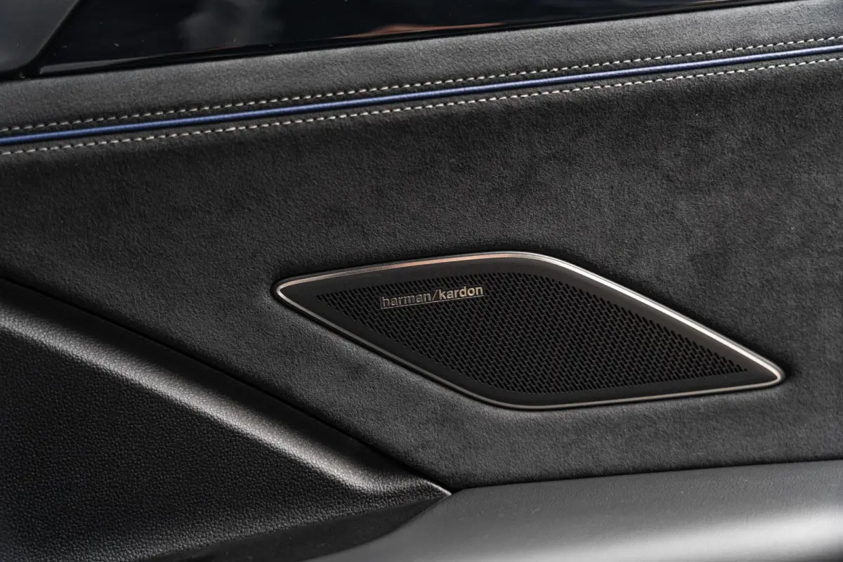 1.5 eHybrid 272pk DSG R-Line Edition | Panoramadak | Trekhaak | Massage | Harman Kardon Audio