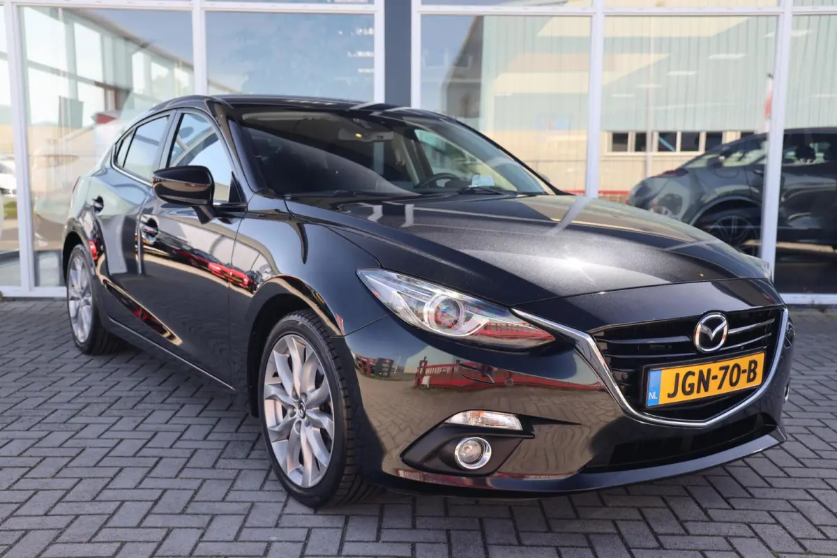 2.0 SkyActiv-G 120 SkyLease+|Camera|Navi|Cruise control|