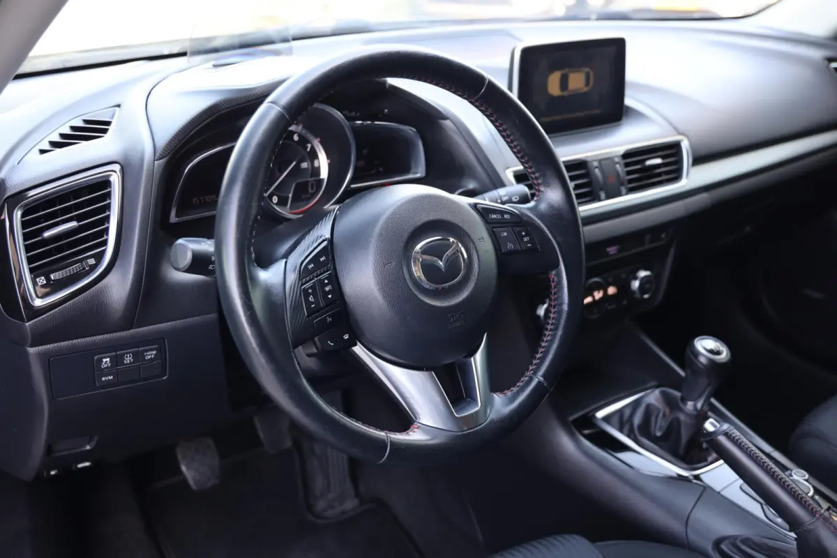 2.0 SkyActiv-G 120 SkyLease+|Camera|Navi|Cruise control|