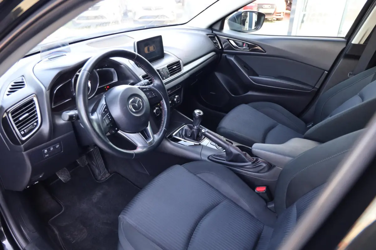 2.0 SkyActiv-G 120 SkyLease+|Camera|Navi|Cruise control|