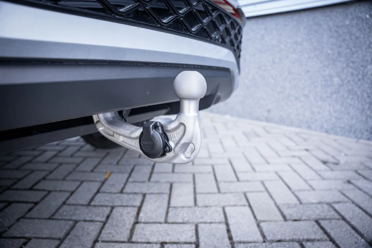 1.5 eHybrid 272 PK R-Line Edition | Achterbank verwarmd | Achteruitrijcamera (Rear View) | Adaptieve onderstelregeling (Dynamic Chassis Control Pro)