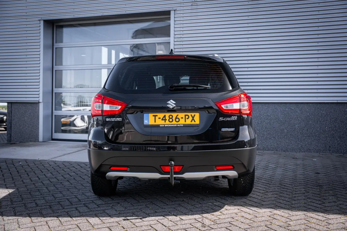 1.4 Boosterjet Select Smart Hybrid | Achteruitrijcamera | Lichtmetalen velgen 17" | Trekhaak afneembaar