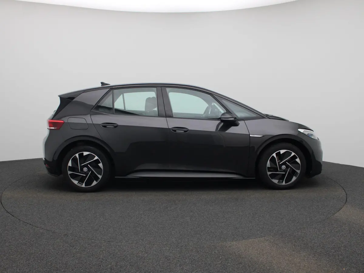 Pro 58 kWh 145 PK| Dealeronderhouden | Navigatie | Parkeersensoren | Stoelverwarming | Stuurwielverwarming | 18 Inch Velgen