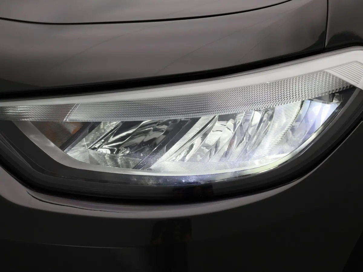 Pro 58 kWh 145 PK| Dealeronderhouden | Navigatie | Parkeersensoren | Stoelverwarming | Stuurwielverwarming | 18 Inch Velgen