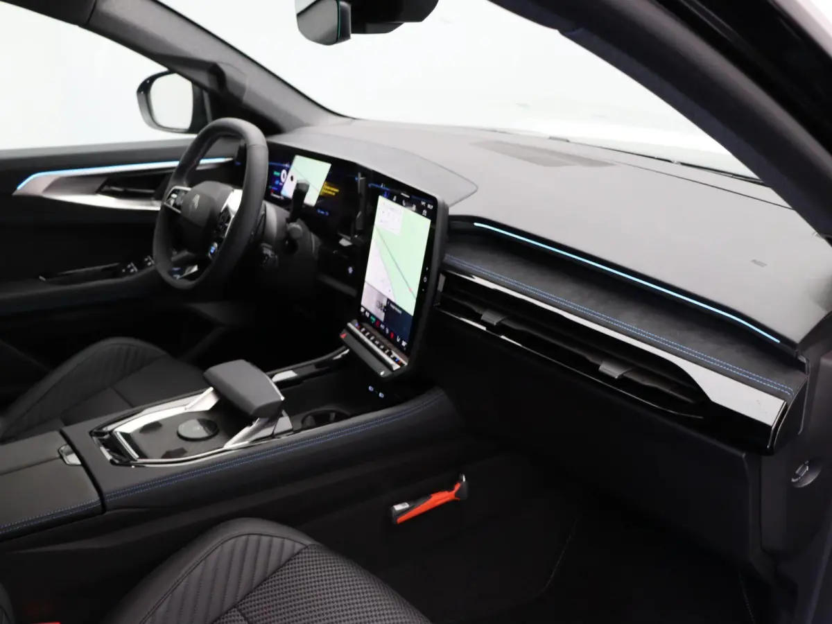 1.2 E-Tech full hybrid 200 esprit Alpine | Stoel-Stuur Verwarming | Elektrische Achterklep | Adaptive Cruise Control |