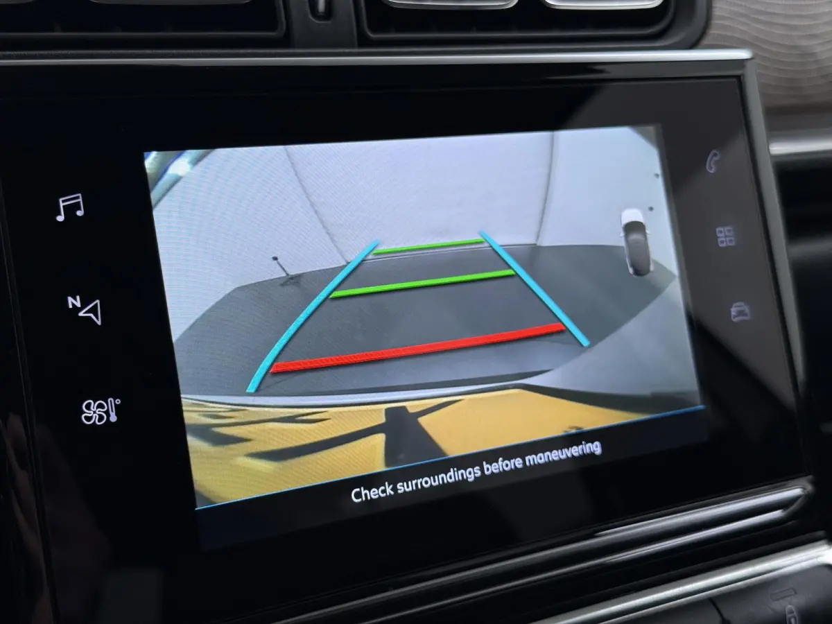 Shine 110pk Automaat | Navigatie | Achteruitrijcamera | Climate Control | Cruise Control | Parkeersensoren | Led koplampen | Comfortstoelen | DAB+ radio | Apple Carplay / Android Auto | Blue