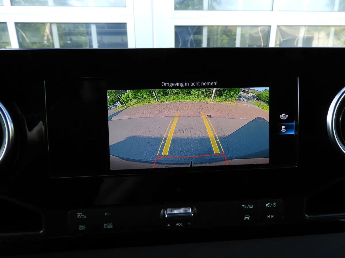 317 1.9 CDI L2H2 RWD AUT | LED | 10.25 MBUX | DISTRONIC | NAVI